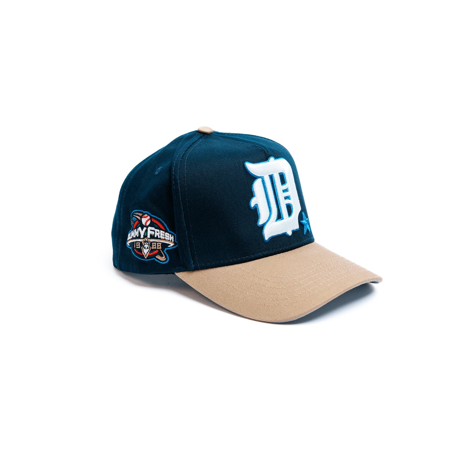 Tan & Navy DF 2001 WS
